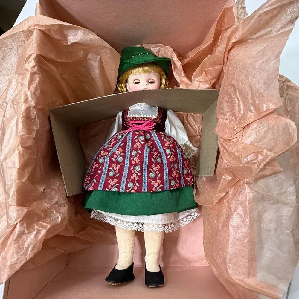 Madame‎ Alexander 14” Heidi Doll 1580 Original Box